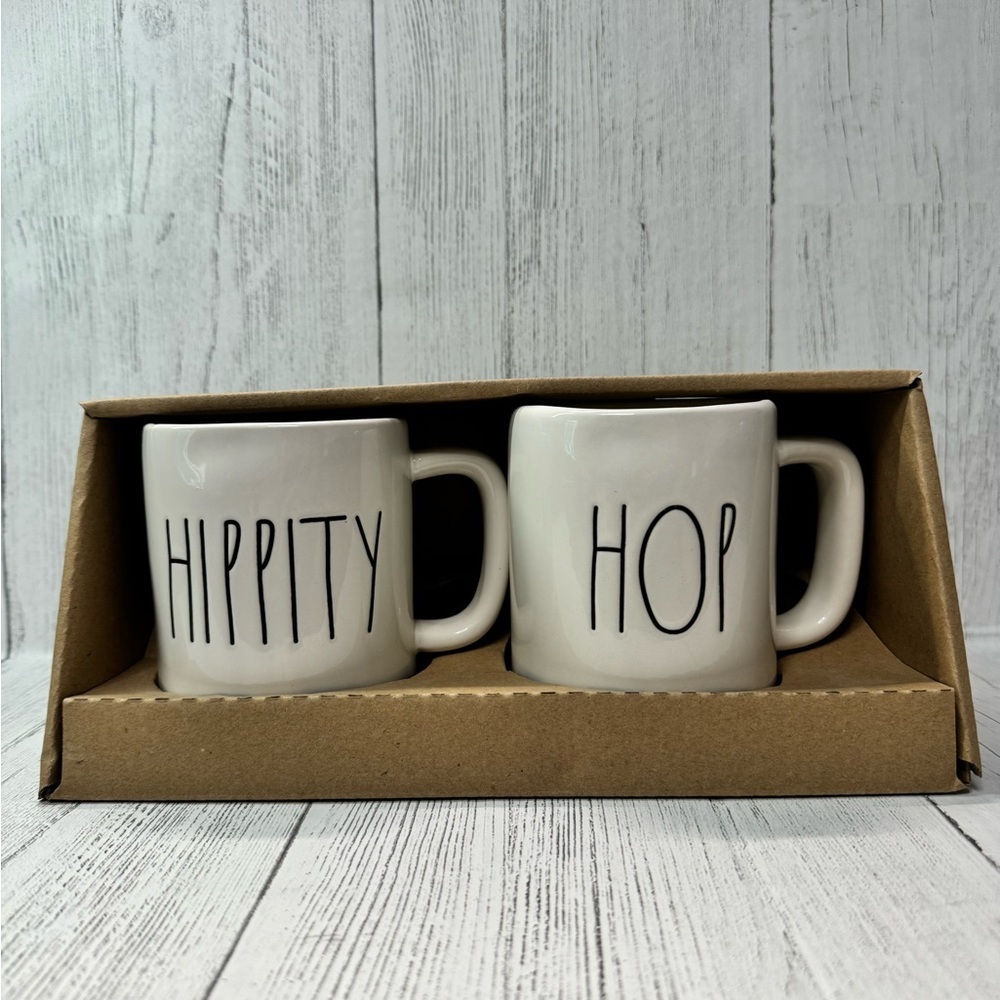 Rae Dunn, Hippity Hop Easter 16oz Mug Set